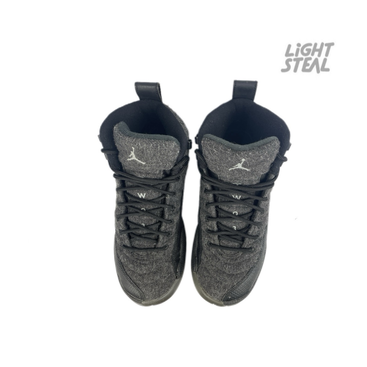 Jordan 12 Wolf Grey (GS) (Used) - immagine 2