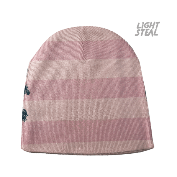 Pink Striped Skull Beanie In Einem Atem