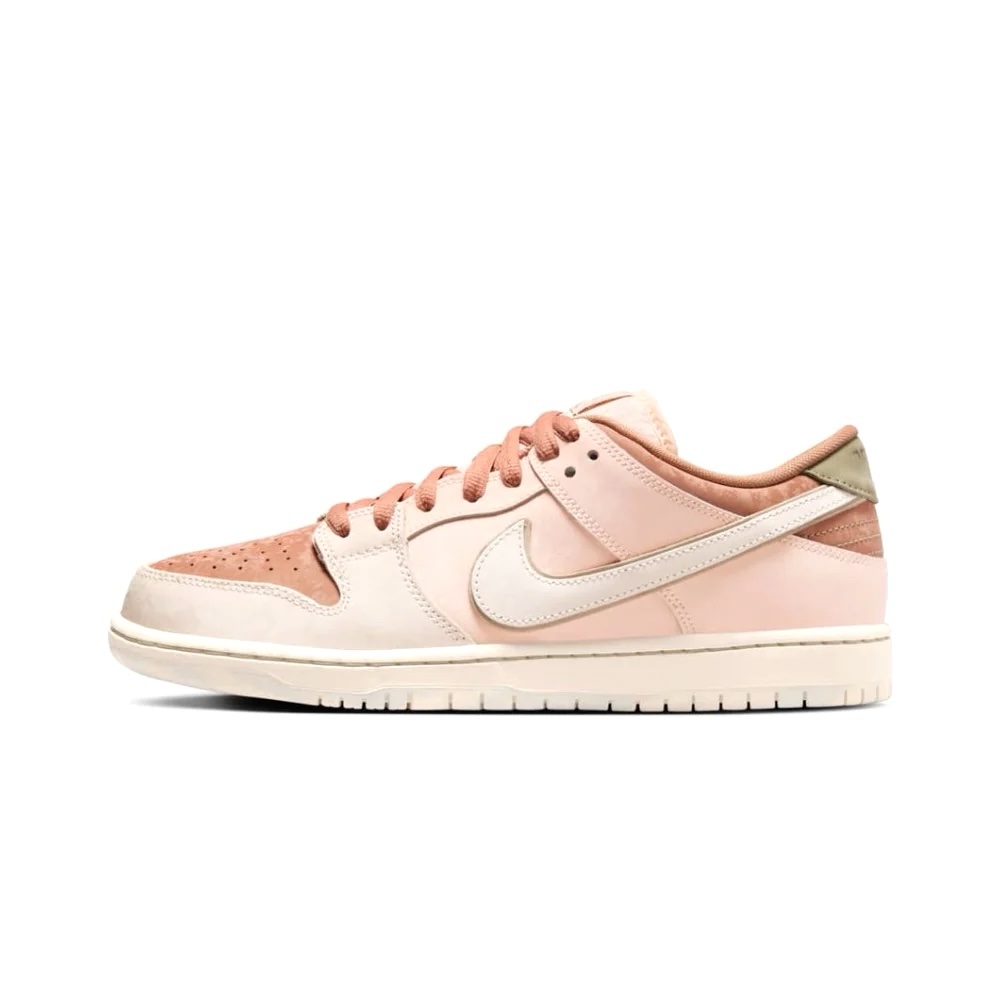 Dunk Low SB Trocadero Gardens