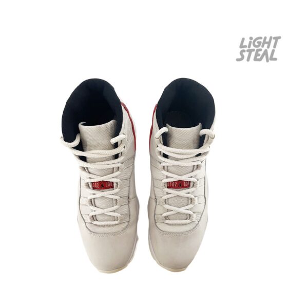Jordan 11 Platinum Tint (Used)