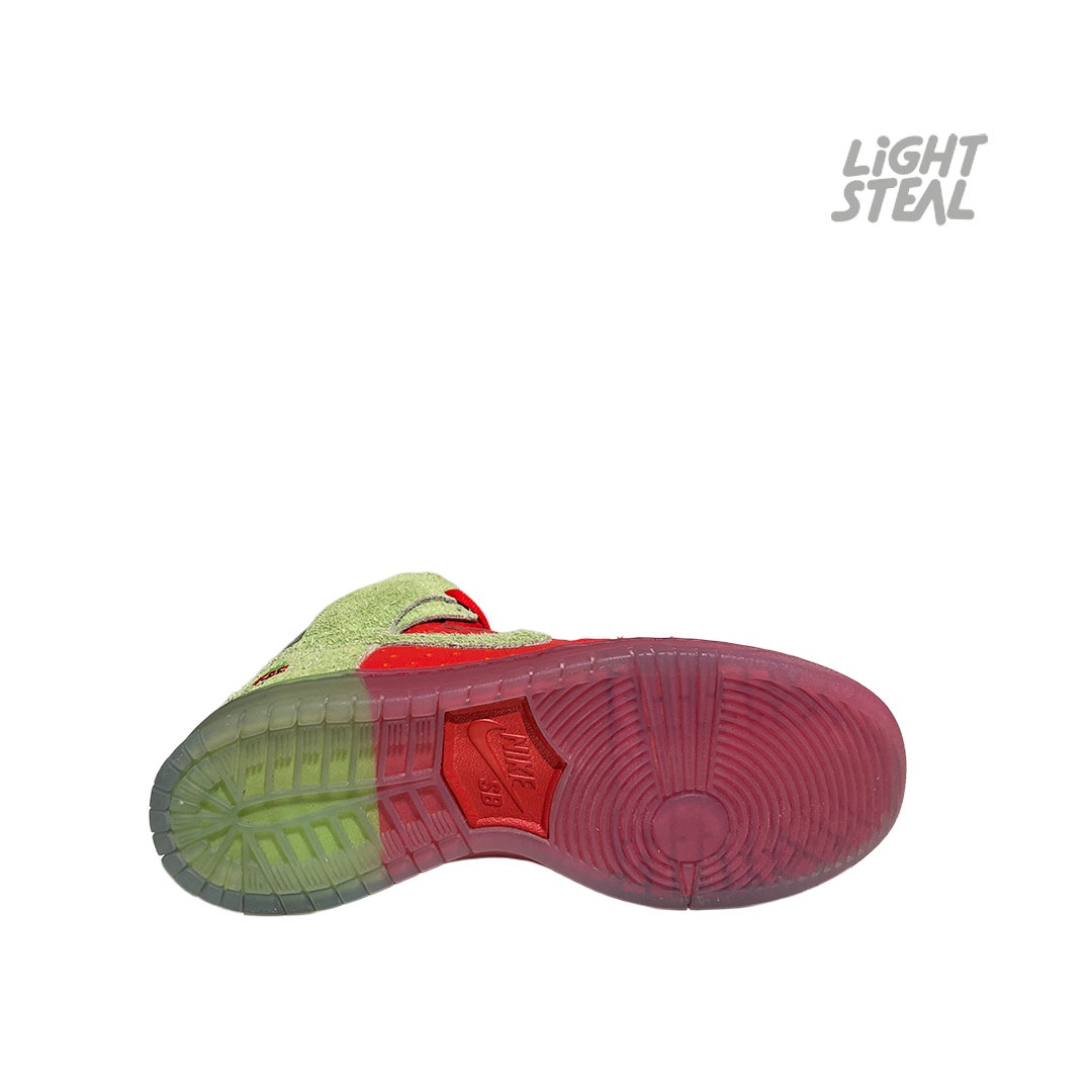 Dunk High SB Strawberry Cough (Used) - immagine 6