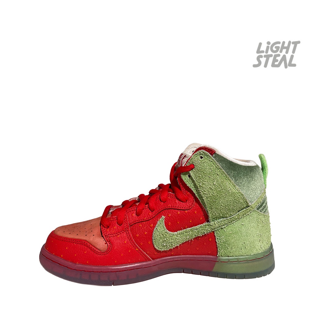 Dunk High SB Strawberry Cough (Used) - immagine 5