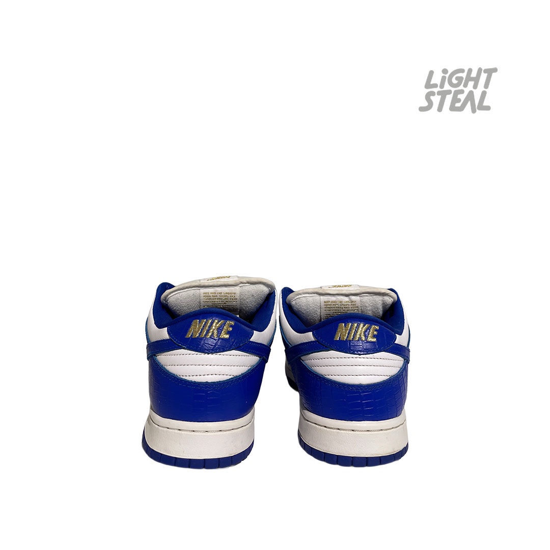 Dunk Low SB Supreme Stars Hyper Royal (Used) - immagine 4
